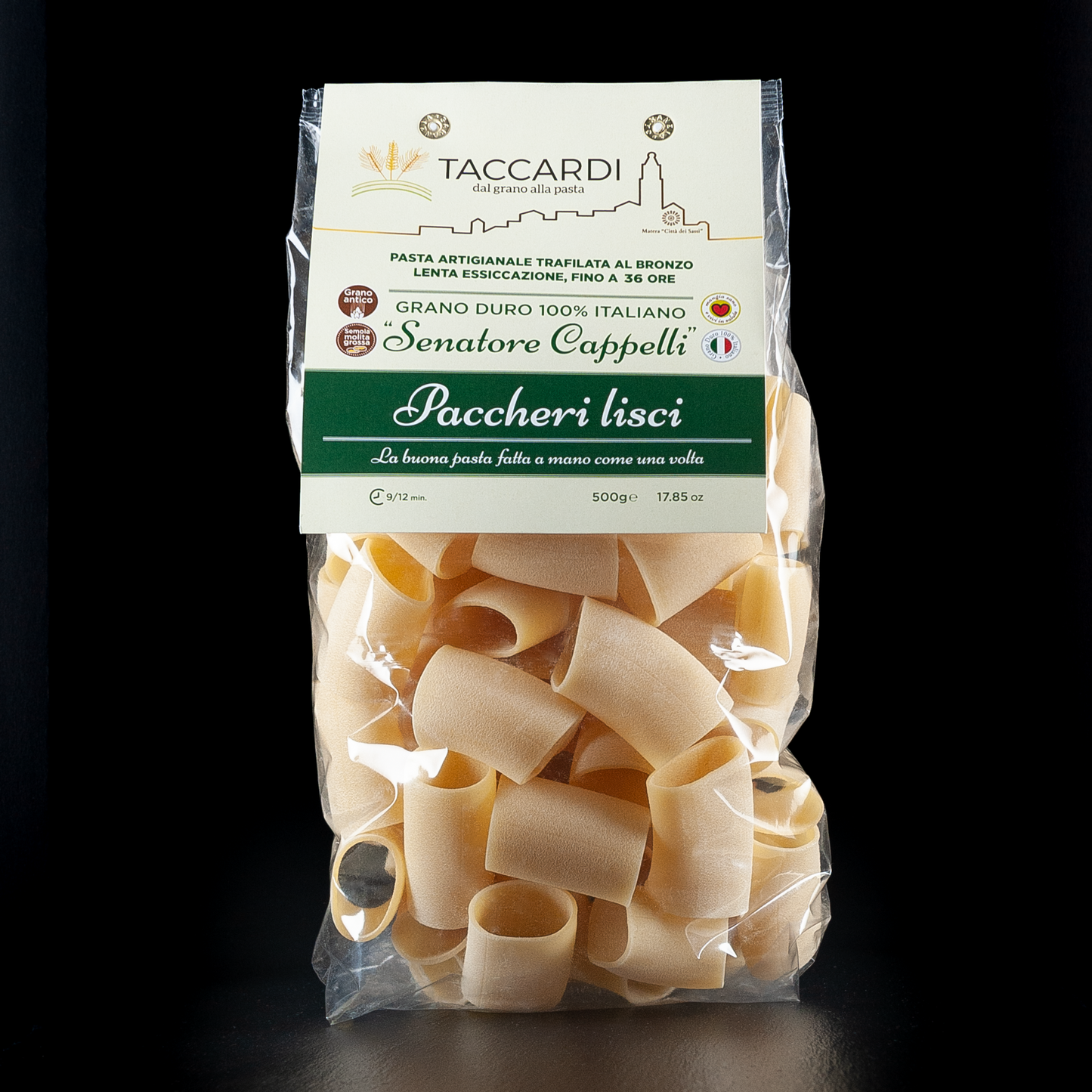 Paccheri Lisci Senatore Capelli von Taccardi: Große, glatte Röhrennudeln aus hochwertigem Senatore Capelli Hartweizen. Ideal für reichhaltige Saucen und Füllungen.